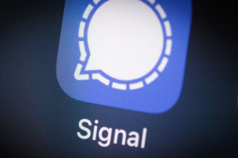 Signal's security-minded messaging app is dealing with a third-party phishing attempt that exposed a small number of users' phone numbers.
